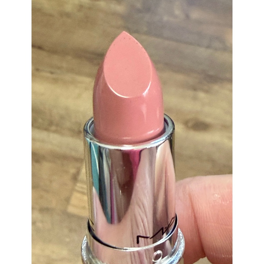 MAC Cremesheen Lipstick Babetown A58 Neutral Nude Silver Case